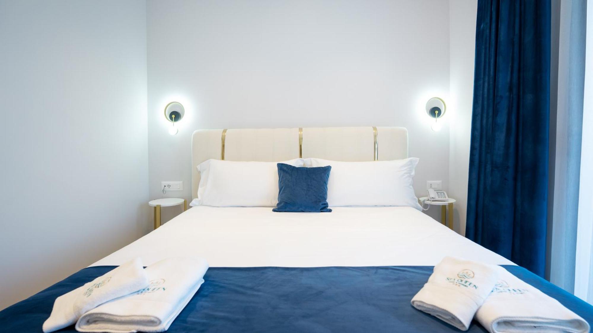 Sea Queen Luxury Hotel Radhima Kültér fotó