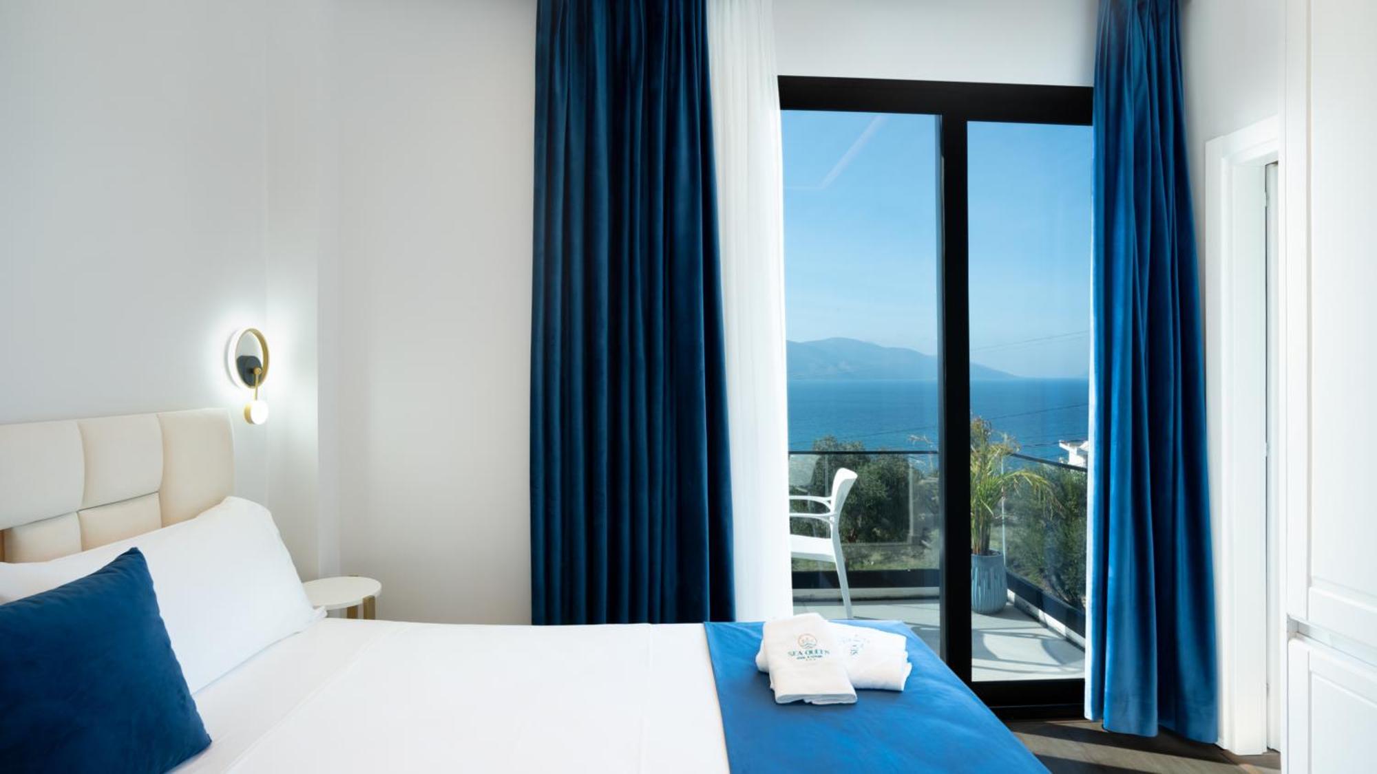 Sea Queen Luxury Hotel Radhima Kültér fotó